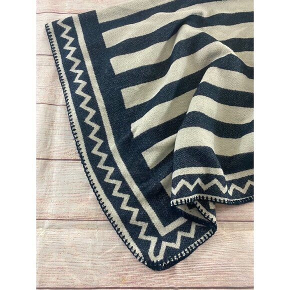 Ann Taylor Loft Blue And White Patterned Poncho - OS - Picture 10 of 11